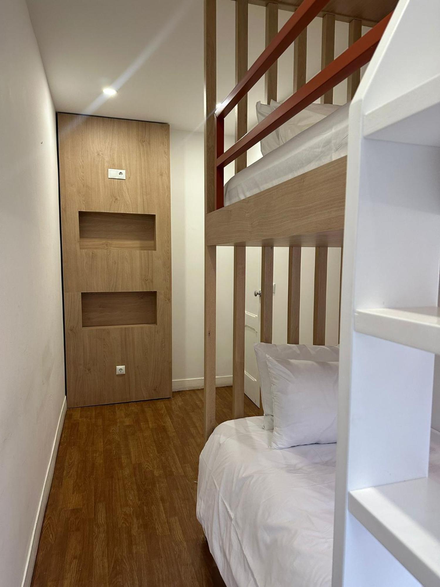 T2 Em Apartamento *